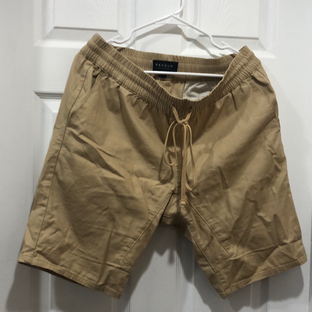 Men Khaki Shorts